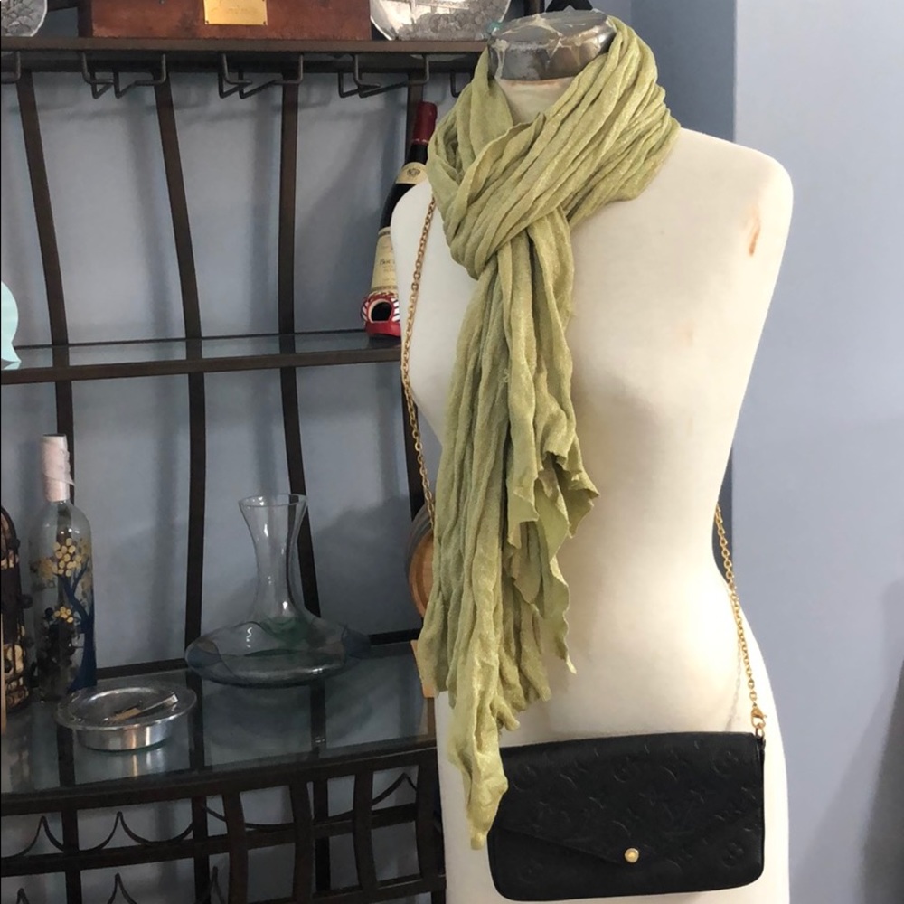 D’Dominique Italian scarf
